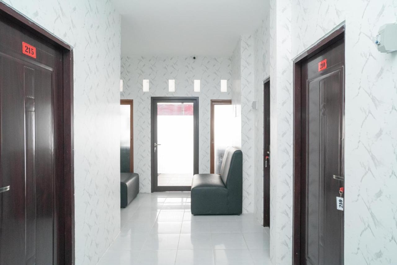 Reddoorz Near Sarinah ג'קרטה מראה חיצוני תמונה